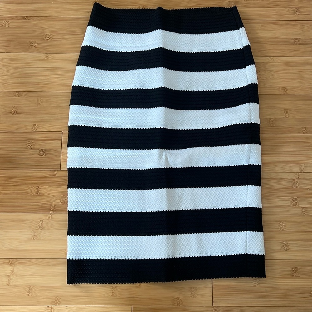 textured Express bondage skirt